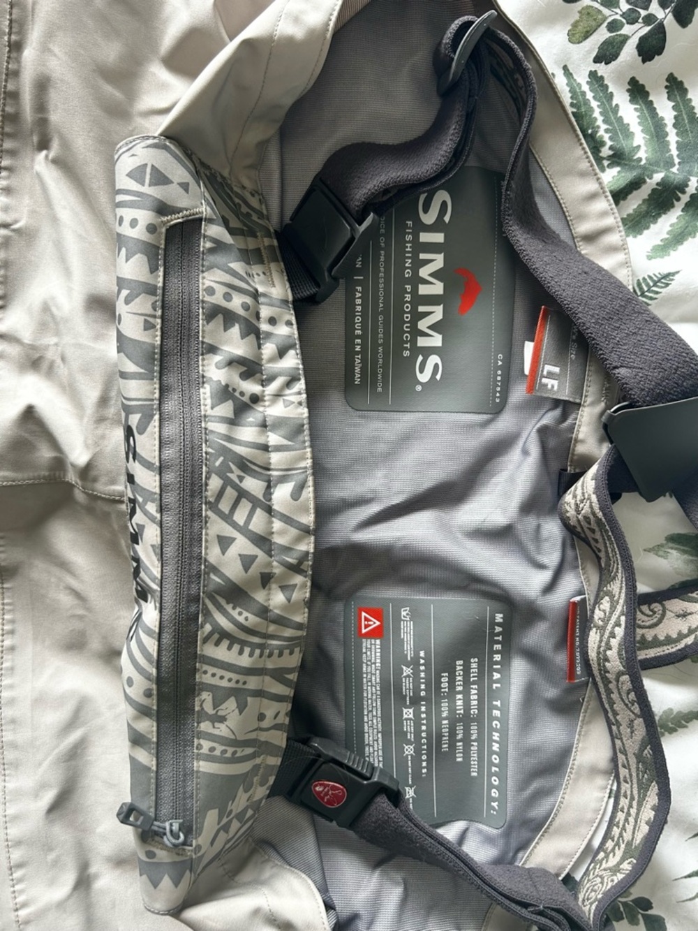 Simms Women's Soul River Stockingfoot Wader - Picture 3 of 6